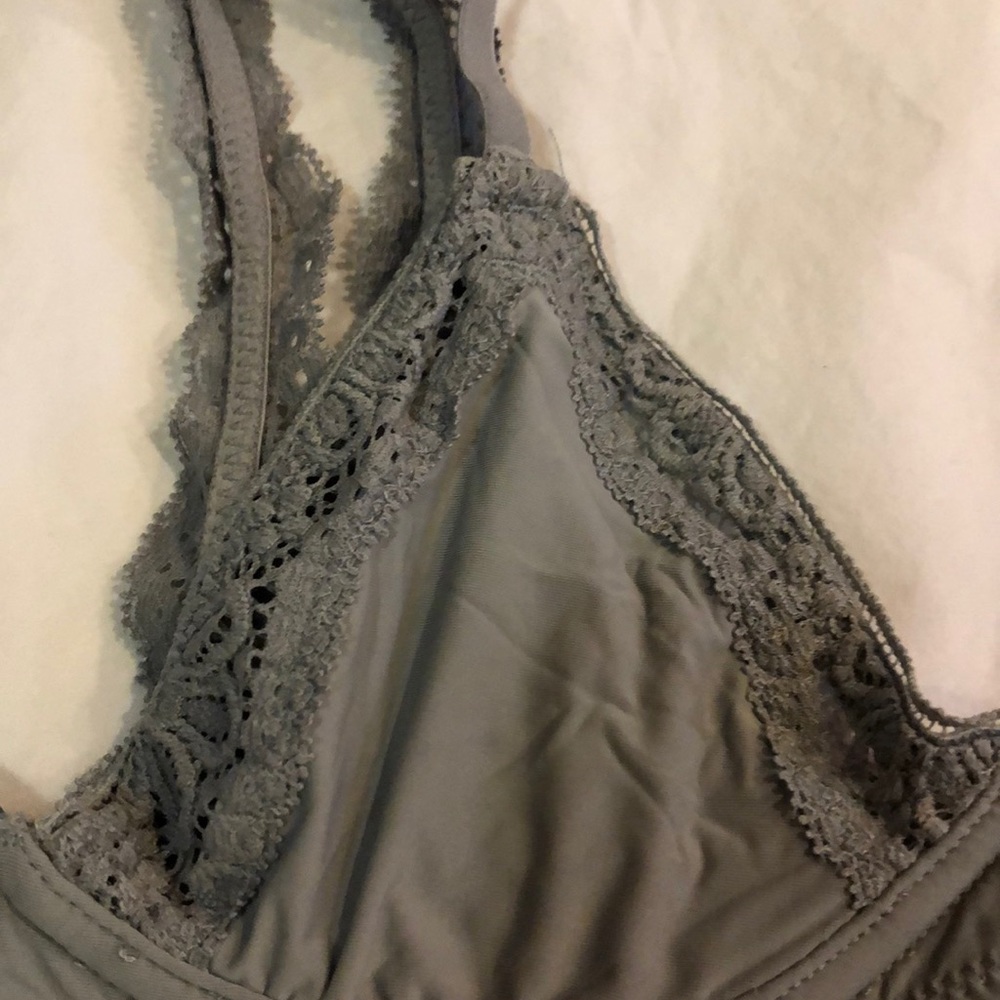 Lace Bra - Picture 2 of 4